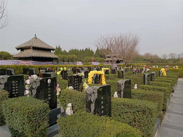 閻良漢皇樹葬墓園獲得紫鉆標志填補了西安紫鉆墓園空白,這對西安墓園行業有何意義?