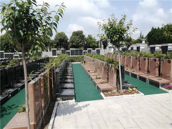 漢皇樹葬墓園和昭陵墓園在服務設施方面有何異同,家屬應如何考慮?