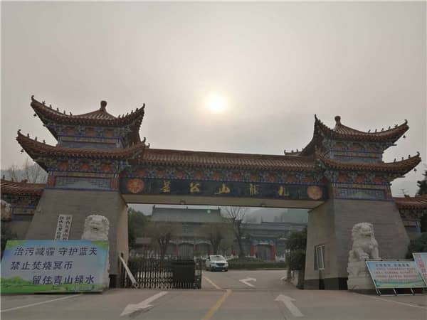 西安九龍山公墓的生態葬如何為家人提供悼念空間?