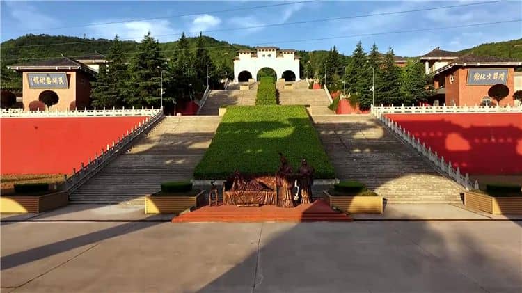西安霸陵墓園新區(qū)是什么性質的墓園？