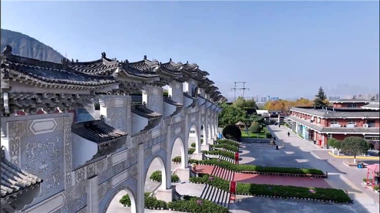 為什么越來越多的家庭選擇霸陵陵園的壁葬服務(wù)?