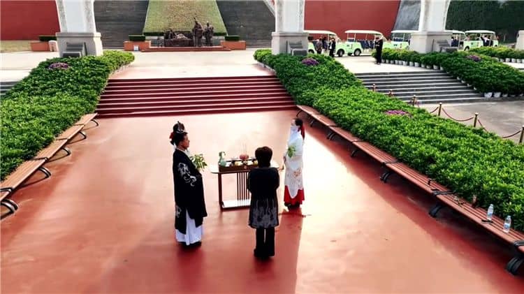 西安霸陵墓園新區 氣勢宏偉西安霸陵墓園新區,真正的安息之地
