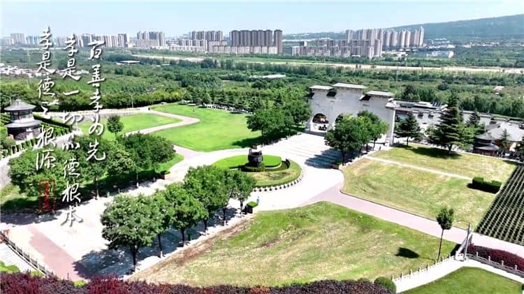 西安霸陵墓園的地理位置和交通便利性如何?