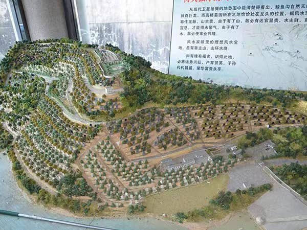 高橋墓園幾點(diǎn)上班?去高橋墓園有班車(chē)嗎?