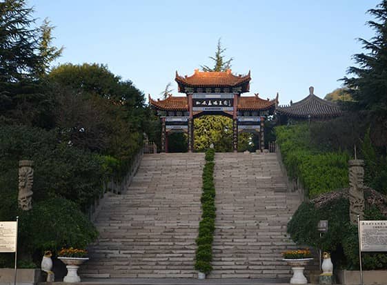 西安高橋墓園掃墓預約電話，墓地購買全指南